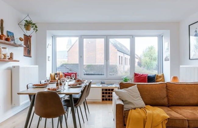Homely Duplex Near Historic City Center Station - Photo 3
