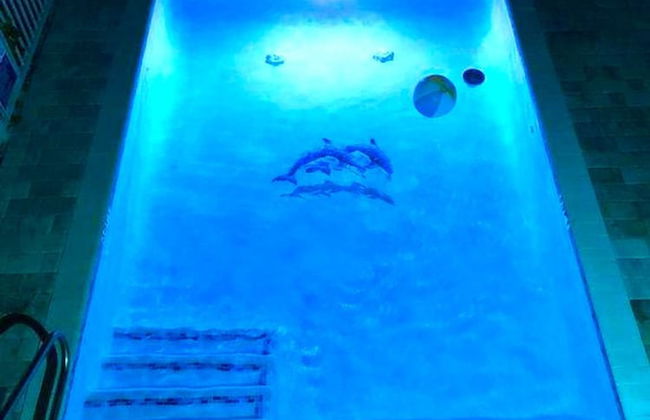 5 Beautiful 4 Bed 3 Bath Pool Home w Free Dock - Photo 35