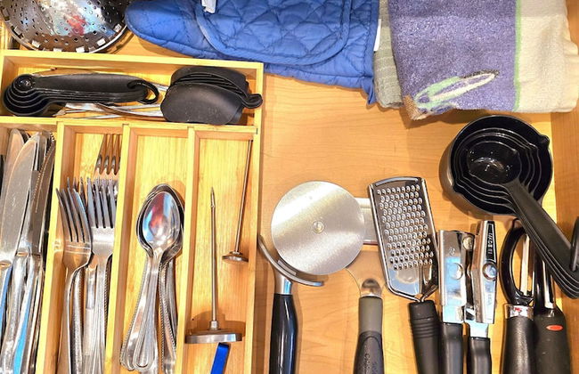 5 Beautiful 4 Bed 3 Bath Pool Home w Free Dock - Photo 51