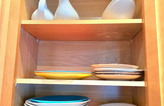 5 Beautiful 4 Bed 3 Bath Pool Home w Free Dock - Photo 48