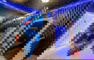 Foto 1 - Upstay - Mansion w Kids Theme Rooms Pool Cinema
