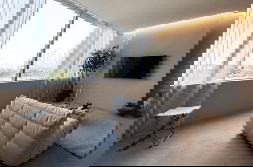 Foto 5 - Minimalist Difc Studio w Pool Gym