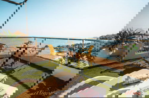 Foto 10 - Gorgeous Seaviews From a Stunning Studio