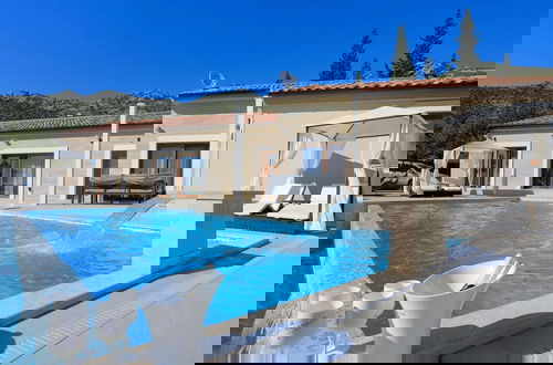 Foto 31 - Amazing Villa With Pool