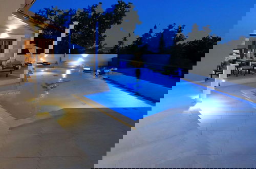 Foto 24 - Amazing Villa With Pool