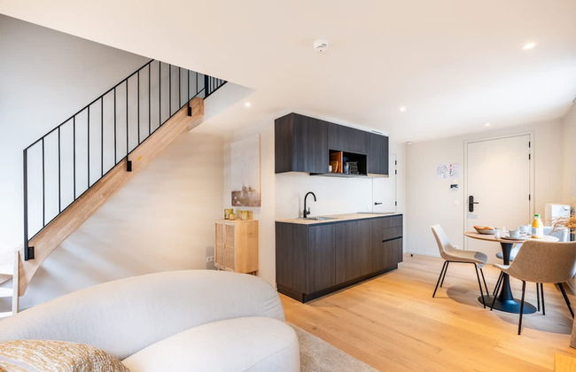 Stylish Duplex Studio With Premium Materials in Ghent City Center - Photo 9