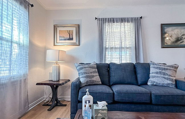 2BR Cozy Winter Respite Haven in Midwest City - Foto 7