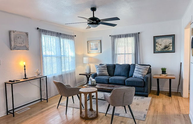 2BR Cozy Winter Respite Haven in Midwest City - Foto 5