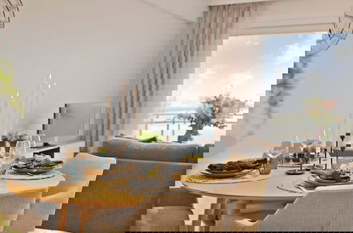Foto 5 - Lovely Apartment With Stunning Sea-view