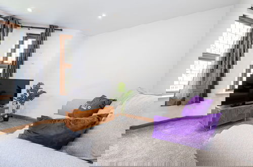 Foto 7 - Cosy Spacious Duplex Apartment Near Salford Royal