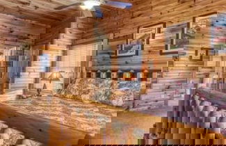 Foto 3 - Dreams Come True With This Luxury Cabin