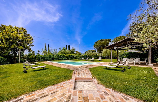 Villa del Colle in Torgiano - Photo 6