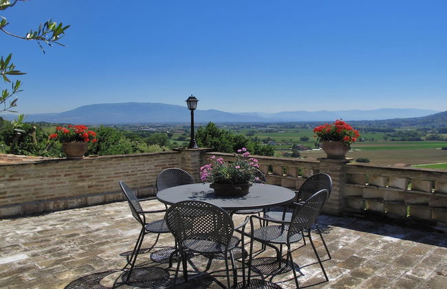 Villa del Colle in Torgiano - Photo 13