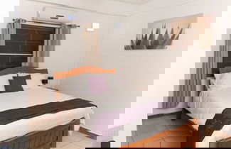 Photo 3 - Christophers Apartments
