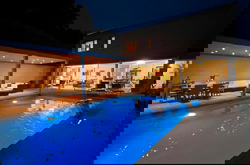 Foto 39 - Villa Dolce Vita With Private Pool