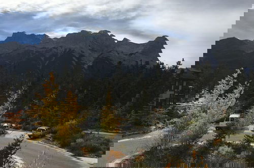 Photo 25 - Rundle Cliffs Lodge by Canmore Premier