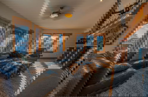 Photo 7 - Rundle Cliffs Lodge by Canmore Premier