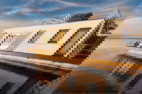 Foto 1 - Hausboot Floating House in Ribnitz-damgarten
