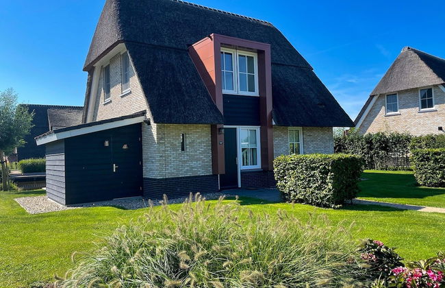 Chic Villa With a Fireplace at Tjeukemeer - Foto 1
