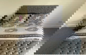 Foto 2 - Stylish 1-bed Apt - Sleeps 4 - Parking - Wifi