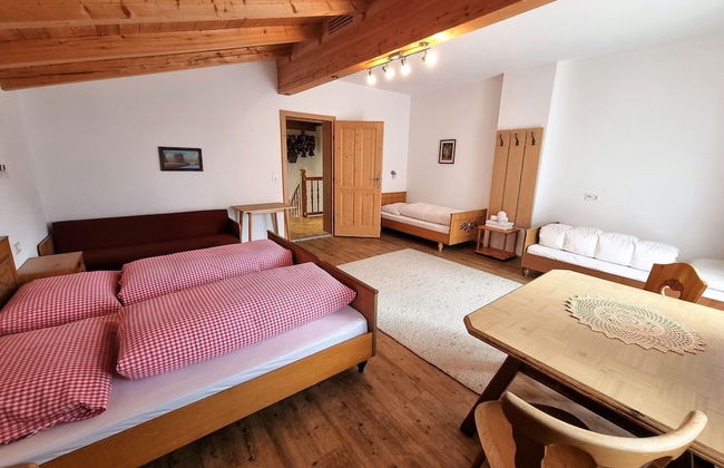 Holiday Home in Finkenberg With Terrace - Photo 3