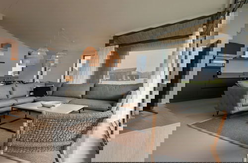 Foto 14 - Amazing Holiday Home With Terrace