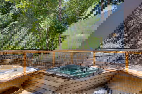 Foto 1 - Mill Creek by Avantstay Modern Design, Patio, Hot Tub