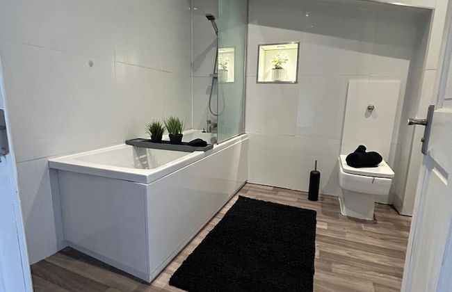 AMAZING CENTRAL 3 bed REFURB sleeps 5 - Foto 16