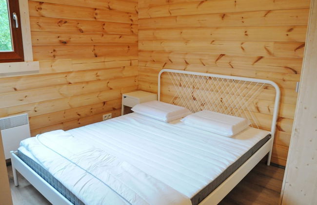 Modern, Wooden Chalet With Wood Burning Stove, in the Forest - Foto 5