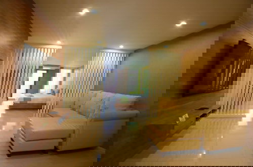 Photo 1 - Pintree Service Apartment Pattaya