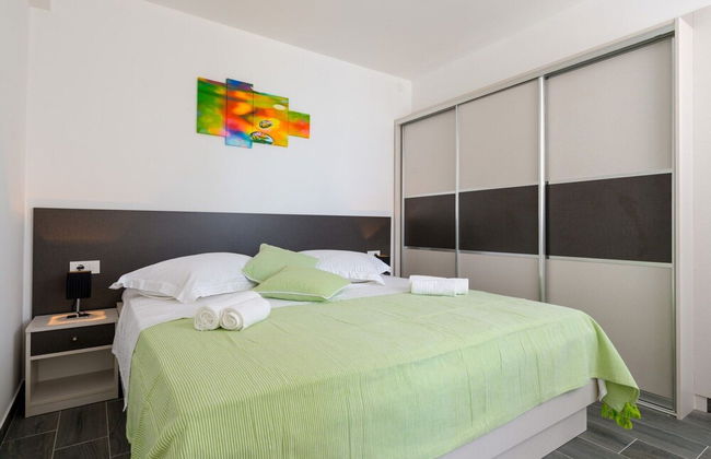 Villa Kabalero - Four-bedroom Villa With Private Pool - Photo 5