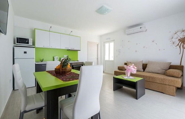 Villa Kabalero - Four-bedroom Villa With Private Pool - Photo 9