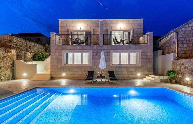 Villa Kabalero - Four-bedroom Villa With Private Pool - Photo 17