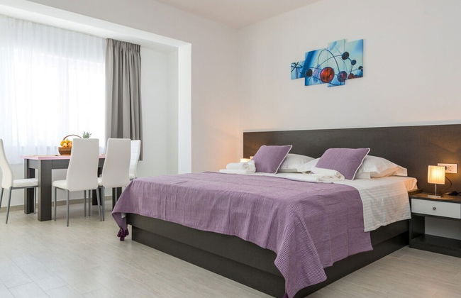 Villa Kabalero - Four-bedroom Villa With Private Pool - Photo 8