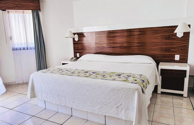 Hotel Tropicana - Near Olas Altas Street - Foto 10