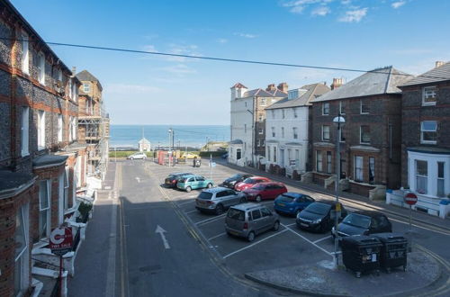 Photo 20 - Seafront Walk Garden Apartment