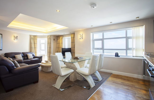 Queens Mansions - Photo 30