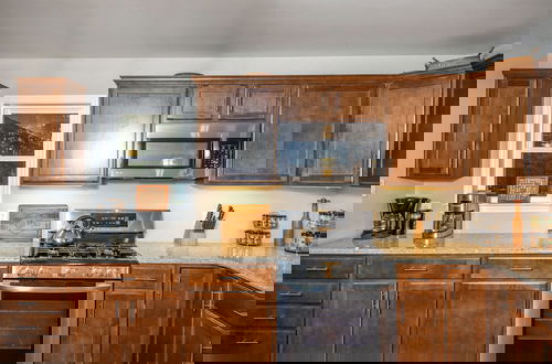 Photo 15 - Putter Place