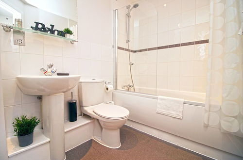 Photo 7 - Bristol City Centre - 2 Bedroom Apartment - Marsh House