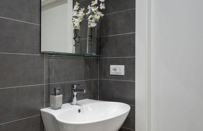 Wonderful Italy Suites - Photo 33