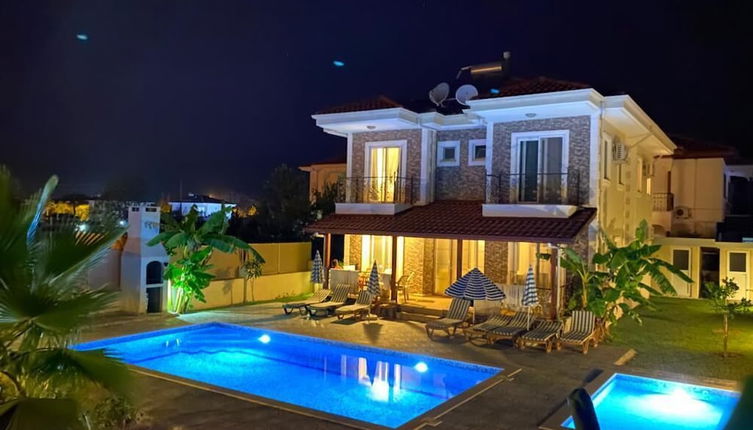 Photo 1 - Remarkable 4-bed Villa Tasgin 2 Pools