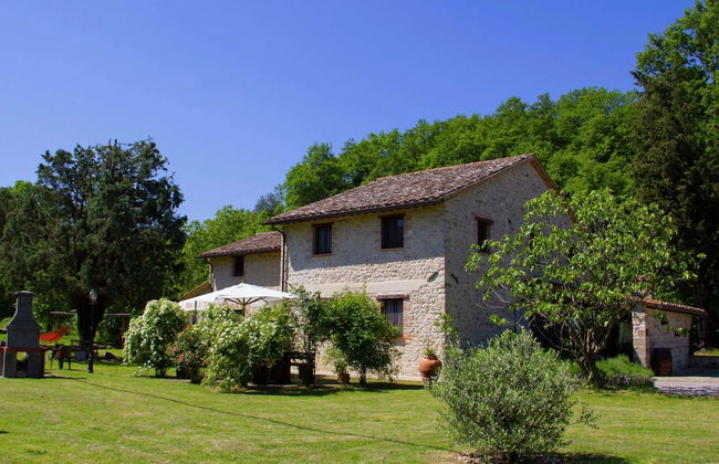 Holiday Home in Pietrafitta Near Lake Trasimeno - Foto 1