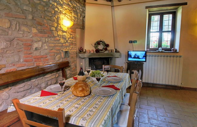 Apartment in Todi With Pool & History - Photo 33