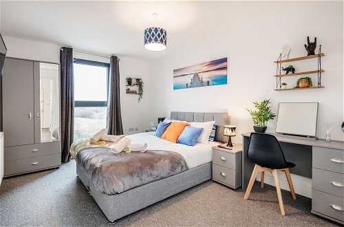Foto 6 - Livestay-spacious Modern One Bed Apt Near Heathrow