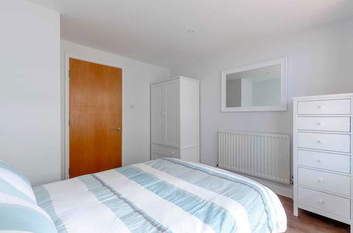 Foto 5 - Modern And Spacious 2 Bedroom in Central London