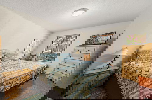 Photo 7 - Fort Marcy Hotel Suites by All Seasons Resort Lodging