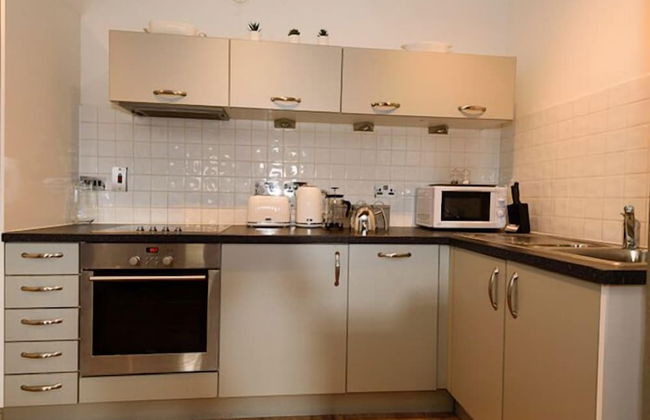 Karah Suites - Gloucester Docks - Foto 9