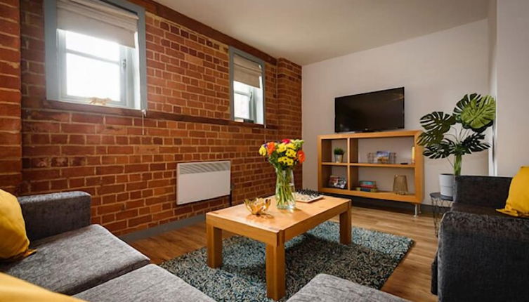 Photo 1 - Karah Suites - Gloucester Docks