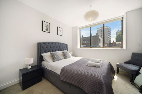 Photo 3 - 2 Bed Cozy Apartment in Central London Fitzrovia with WiFi