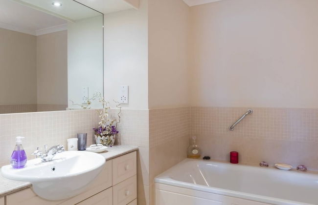 Cosy 1-bed Battersea Riverside Apartment - Foto 13